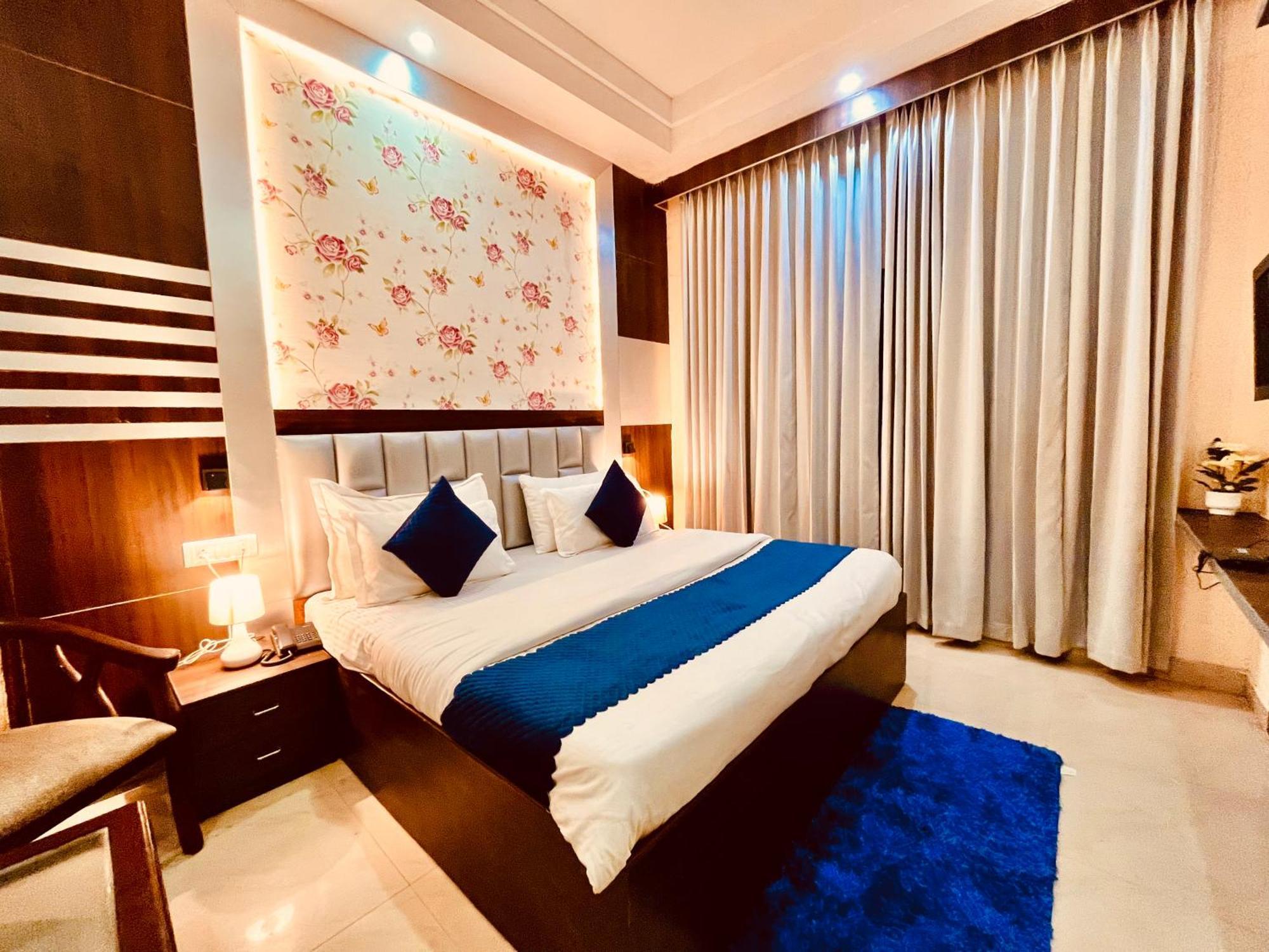 The Ramawati - A Four Star Luxury Hotel Near Ganga Ghat Haridvár Kültér fotó