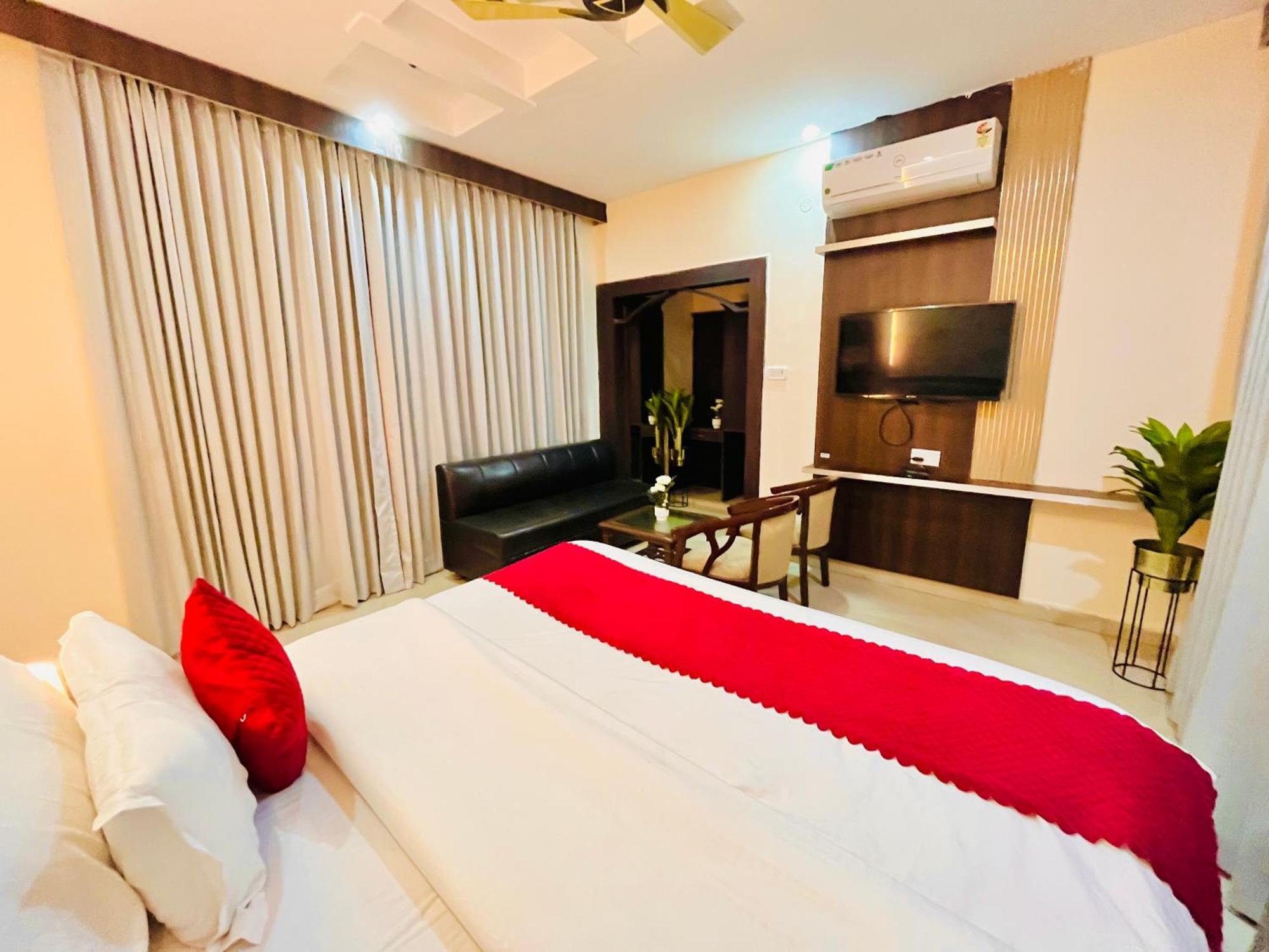 The Ramawati - A Four Star Luxury Hotel Near Ganga Ghat Haridvár Kültér fotó