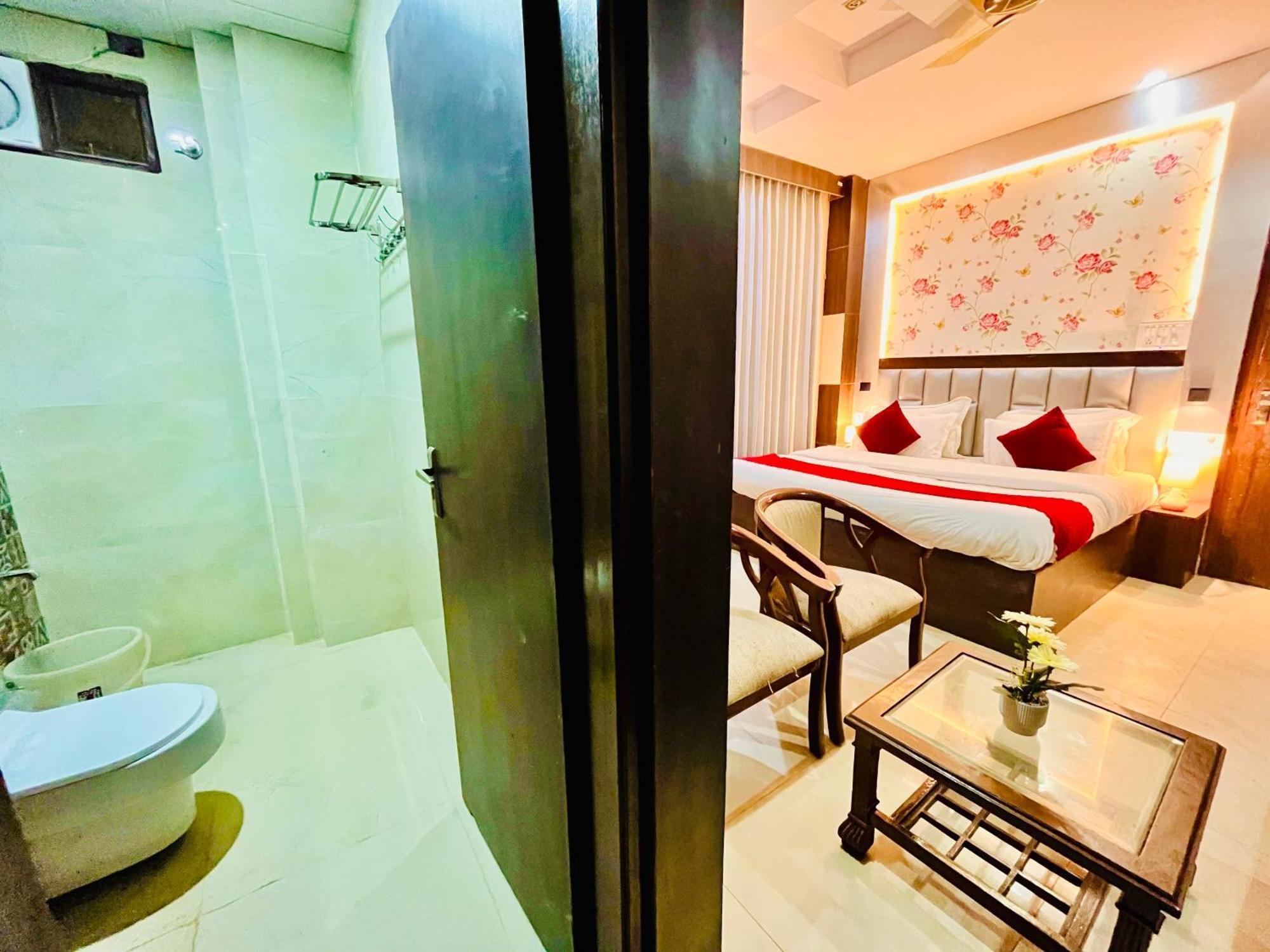 The Ramawati - A Four Star Luxury Hotel Near Ganga Ghat Haridvár Kültér fotó